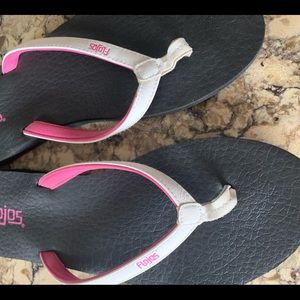 Flojos flip flops size 9